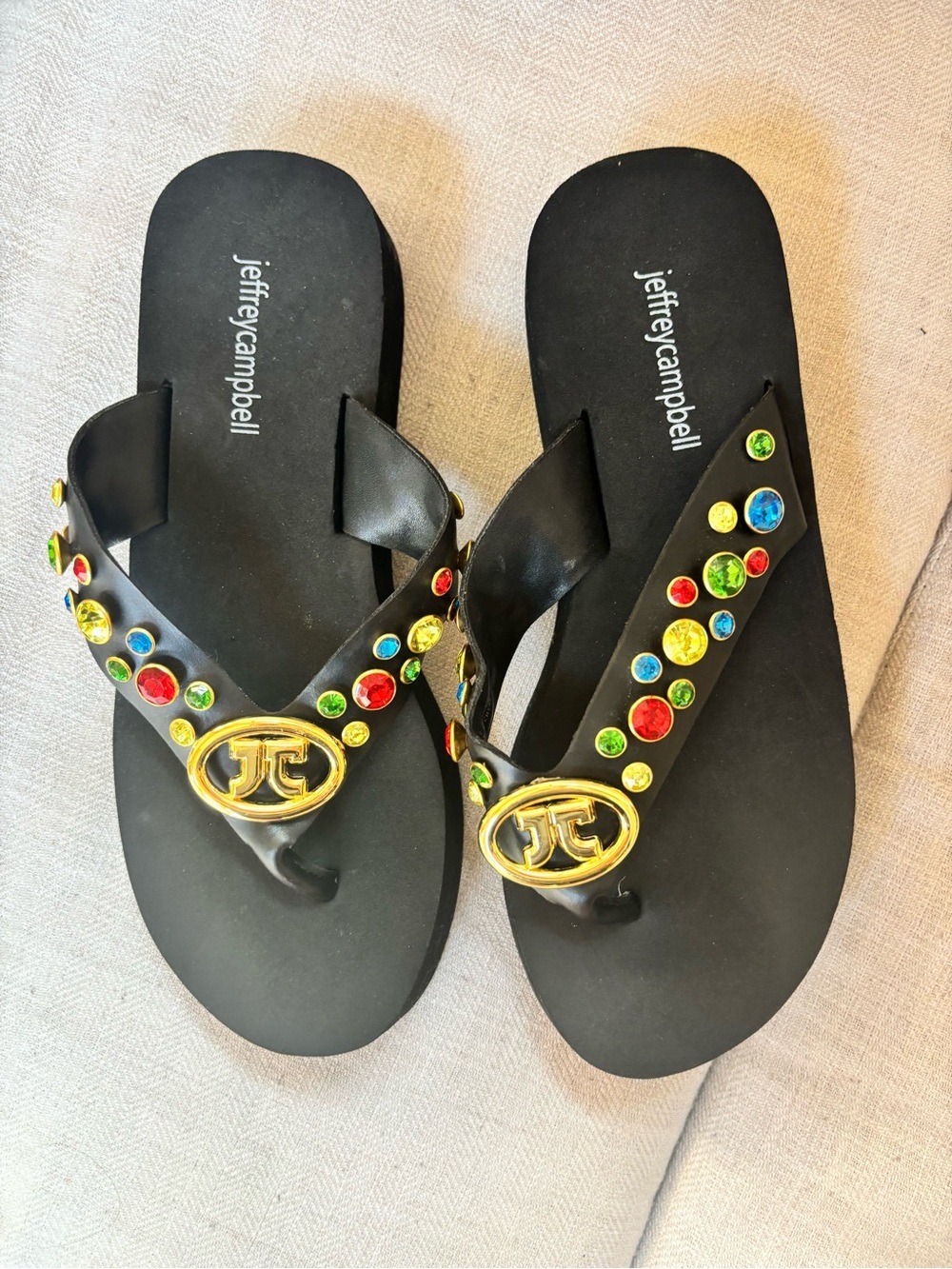 Jeffrey Campbell Black Jeweled Flip Flop Sandals Gold Logo Size 7 NWT - Picture 3 of 4
